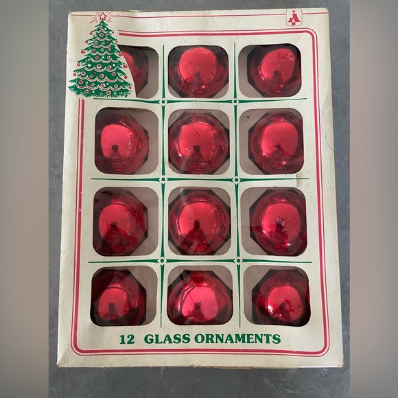 12 Vintage Red Glass Christmas Tree Balls/Ornaments Essex Franke Company USA - Picture 1 of 4